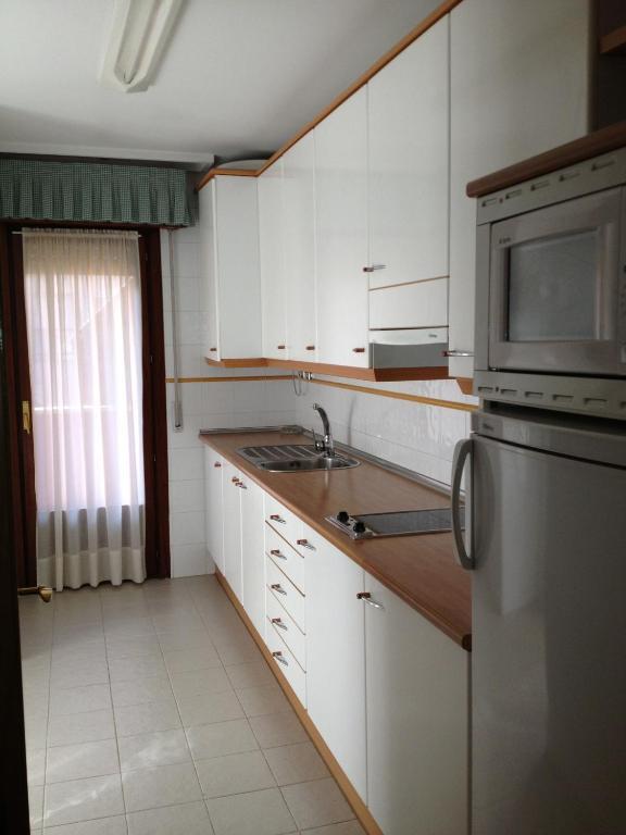Apartamentos Turisticos Puerta De León Kültér fotó